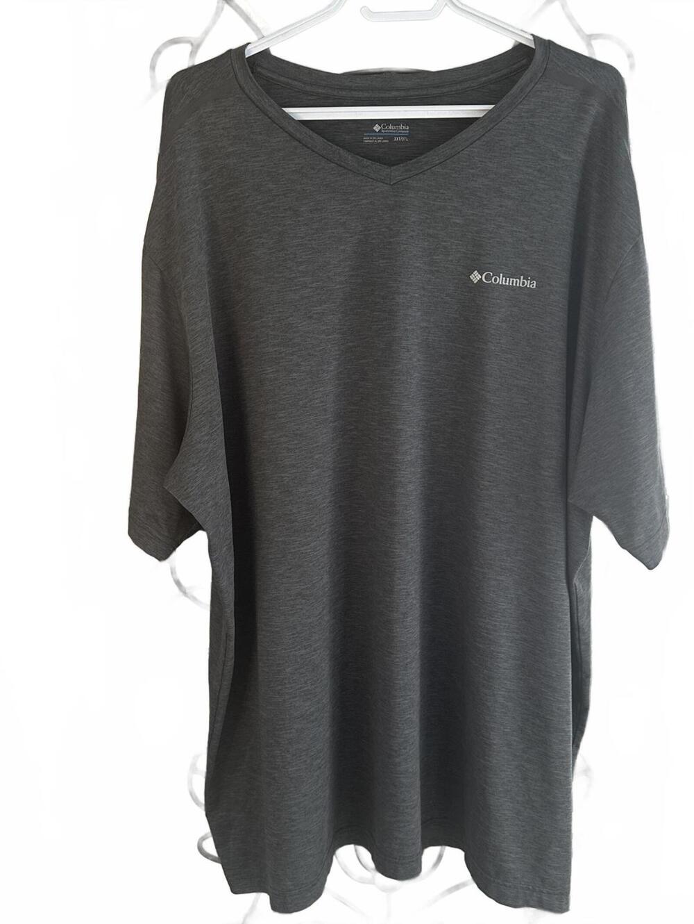 Columbia Omni-Shade Sun Protection Dark Gray V-Neck T-Shirt - 3XT